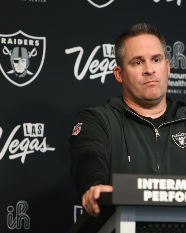 Josh McDaniels-2